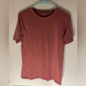 Men’s Tee - Old Navy - Medium